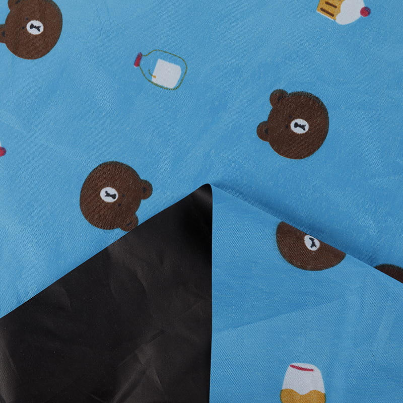 Pongee s crnim premazom